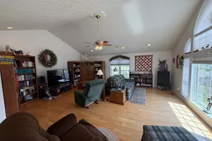 1565 Liberty St, Keyser, WV 26726 - Photo 6