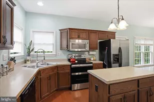 1175 N Lakewood Dr, Ridgeley, WV 26753 - Photo 8