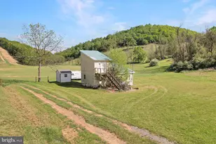 477 Dolls Gap Rd, New Creek, WV 26743 - Photo 2