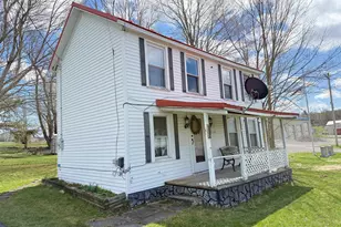 132 Oak St, Elk Garden, WV 26717 - Photo 8