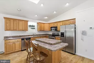 695 Sherwood Dr, Ridgeley, WV 26753 - Photo 10