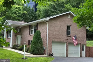 695 Sherwood Dr, Ridgeley, WV 26753 - Photo 4