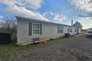 698 Webbs Farm Ln, Burlington, WV 26710 - Photo 4