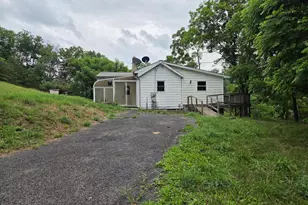 28 Brelsford Ln, Fort Ashby, WV 26719 - Photo 1