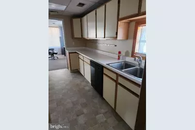 433 S Mineral Street, Keyser, WV 26726 - Photo 6