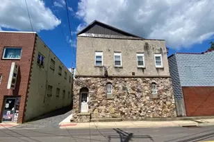 181 Armstrong St, Keyser, WV 26726 - Photo 2
