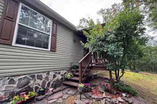 1261 W Longview Dr, Burlington, WV 26710 - Photo 4