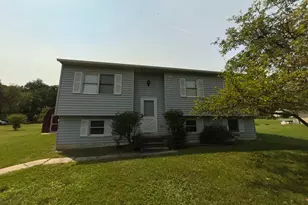 101 Fair Haven St, Ridgeley, WV 26753 - Photo 2