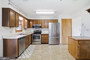 400 Baltimore St, Keyser, WV 26726 - Photo 8