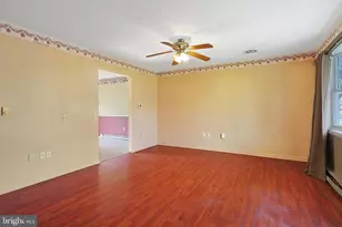 10 N Hummingbird St, Keyser, WV 26726 - Photo 6