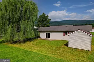 10 N Hummingbird St, Keyser, WV 26726 - Photo 4
