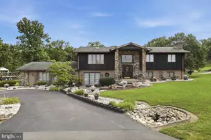 225 Bowden Dr, Fort Ashby, WV 26719 - Photo 2