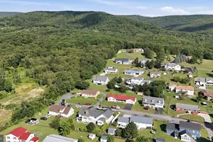 1565 Beacon St, Keyser, WV 26726 - Photo 48