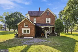 10504 Upper Patterson Creek Rd, Burlington, WV 26710 - Photo 4