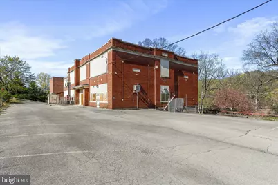 187 S Green Street, Berkeley Springs, WV 25411 - Photo 10