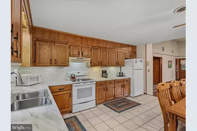 35 Warblers Way, Berkeley Springs, WV 25411 - Photo 16