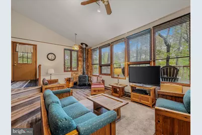 35 Warblers Way, Berkeley Springs, WV 25411 - Photo 12