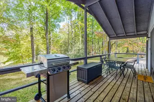 129 Redbud Ln, Hedgesville, WV 25427 - Photo 4