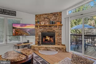 72 Medford Ln, Berkeley Springs, WV 25411 - Photo 12