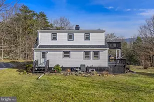 654 Soper Ln, Berkeley Springs, WV 25411 - Photo 6