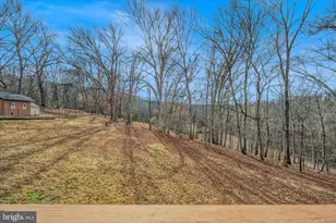 1636 Eckerd Ln, Berkeley Springs, WV 25411 - Photo 30