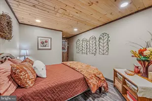 1636 Eckerd Ln, Berkeley Springs, WV 25411 - Photo 56