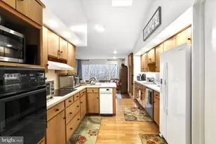 77 Blackwood St, Berkeley Springs, WV 25411 - Photo 10