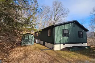 168 Pioneer Trail, Great Cacapon, WV 25422 - Photo 6