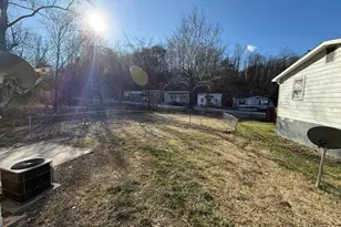 558 Martinsburg Rd, Berkeley Springs, WV 25411 - Photo 6