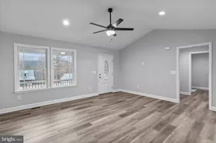 19 Mountain Laurel Dr, Berkeley Springs, WV 25411 - Photo 10