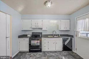 207 Ironwood Ln, Berkeley Springs, WV 25411 - Photo 10