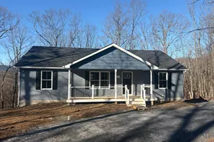 256 Roundtop Ln, Berkeley Springs, WV 25411 - Photo 2