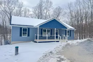 256 Roundtop Ln, Berkeley Springs, WV 25411 - Photo 4