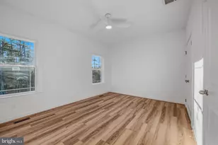 523 Oak Hill Rd, Berkeley Springs, WV 25411 - Photo 10