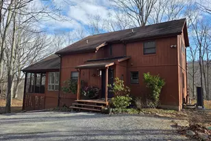 139 Cardinal Ln, Berkeley Springs, WV 25411 - Photo 2