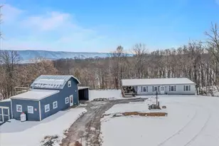 174 Hammer Hill Ln, Great Cacapon, WV 25422 - Photo 4