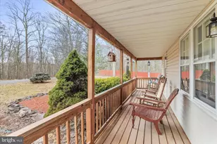 515 Gloyd Ln, Great Cacapon, WV 25422 - Photo 6