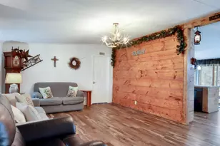 516 Roberts Rd, Great Cacapon, WV 25422 - Photo 12