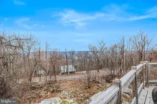 288 Blumb Ln, Great Cacapon, WV 25422 - Photo 24