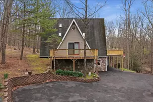 154 Spook Hollow Rd, Berkeley Springs, WV 25411 - Photo 1