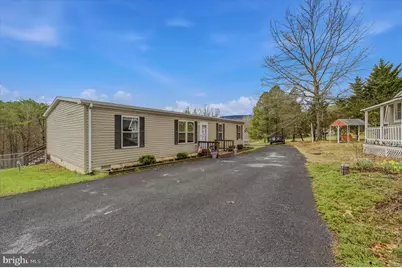 422 Birch Grove Lane, Berkeley Springs, WV 25411 - Photo 2