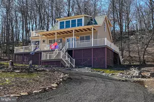 51 Katelyn Ln, Great Cacapon, WV 25422 - Photo 2