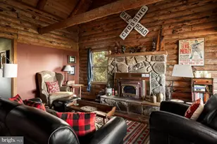 150 Eagle Point Ln, Paw Paw, WV 25434 - Photo 8