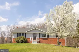 25 Nelson Ln, Berkeley Springs, WV 25411 - Photo 1