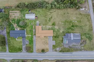 11195 Valley Rd, Berkeley Springs, WV 25411 - Photo 6