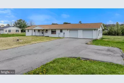 11223 Valley Road, Berkeley Springs, WV 25411 - Photo 2