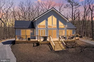 432 Lost Point Ln, Berkeley Springs, WV 25411 - Photo 1