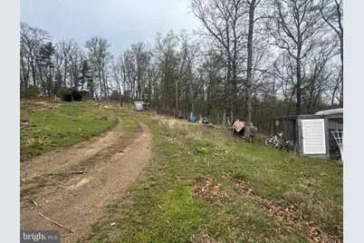 1821 Bears Lope Lane, Great Cacapon, WV 25422 - Photo 4