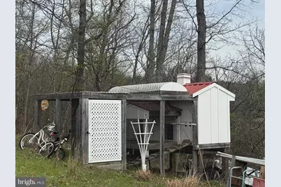 1821 Bears Lope Lane, Great Cacapon, WV 25422 - Photo 10