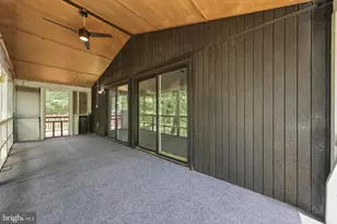 371 Oak Hill Rd, Berkeley Springs, WV 25411 - Photo 24